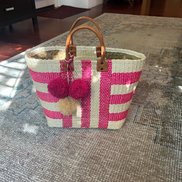 Tuckernuck $118 Pink & Tan Preppy Fun Straw Beach Tote Bag - Picture 1 of 5